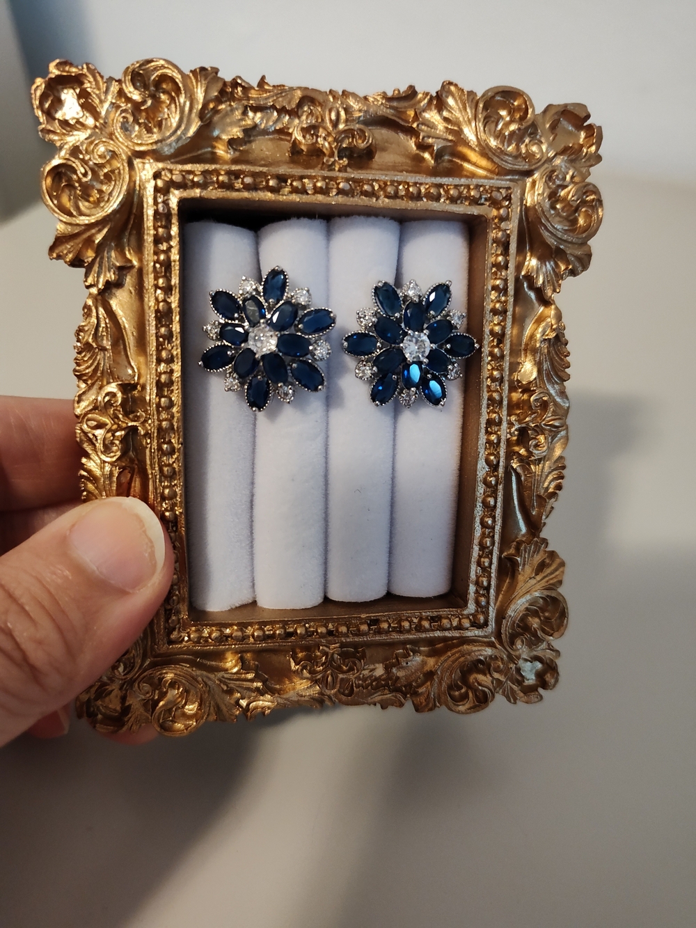 Elegant Navy Blue Crystal Flower Stud Earrings